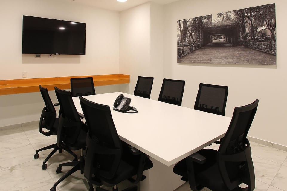 Meeting/conference room