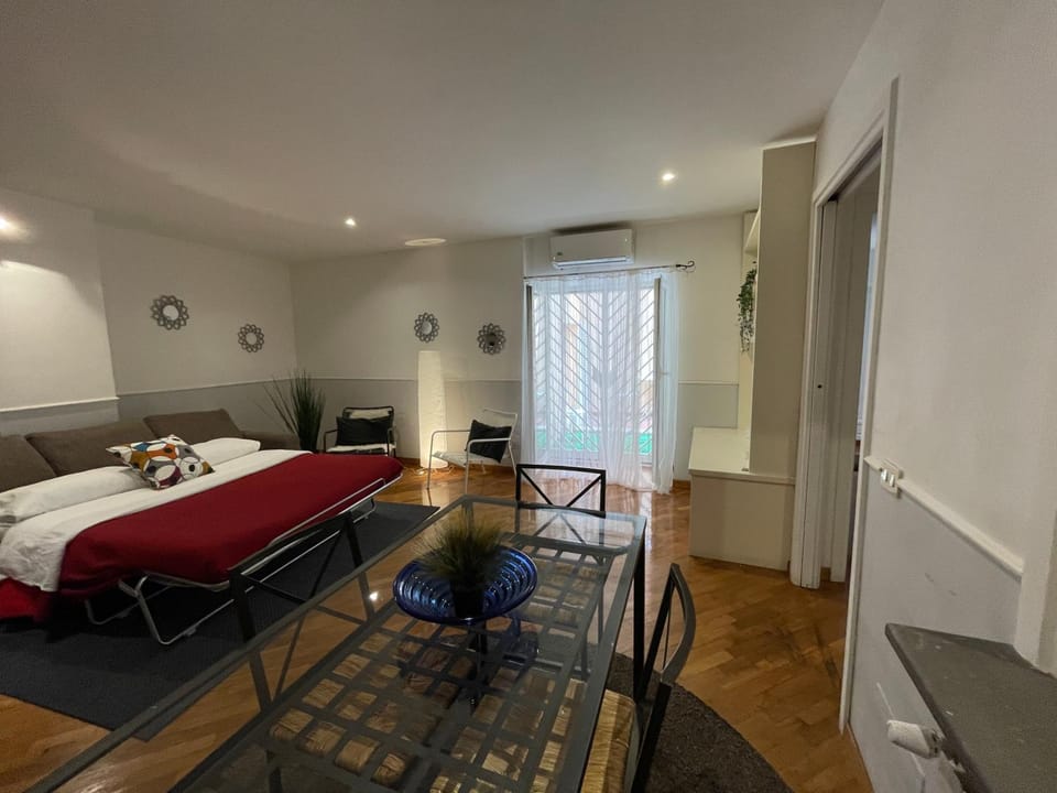 Lovely Apartment at Saint Peter's Square Vatican Apartment in Rome