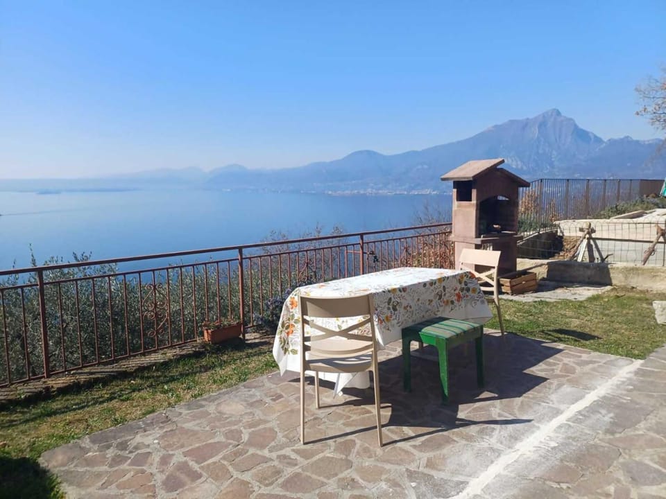 Patio, Nearby landmark, Spring, Day, Natural landscape, View (from property/room), Balcony/Terrace, Balcony/Terrace, Dining area, Lake view, Mountain view