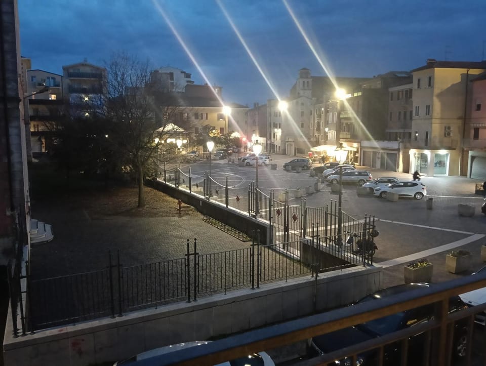 City view, Street view