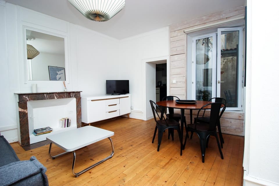 La Terrasse hyper centre près des Halles Apartment in La Rochelle