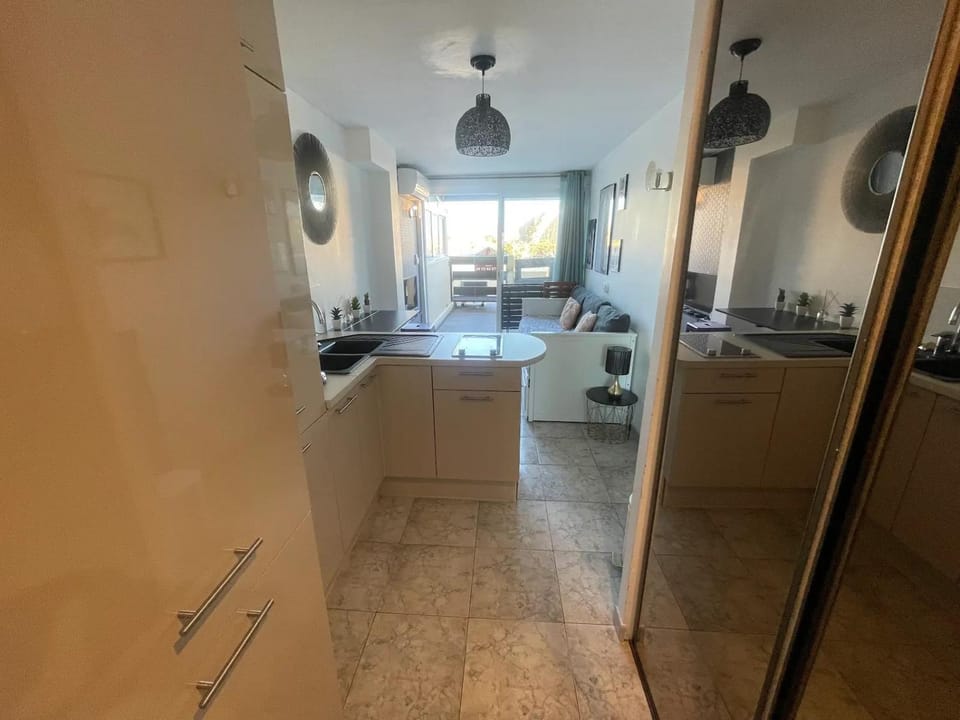 Studio 'Soleil et Liberté' - Village Naturiste Apartment in Agde