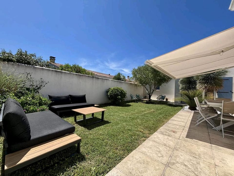 Patio, Garden