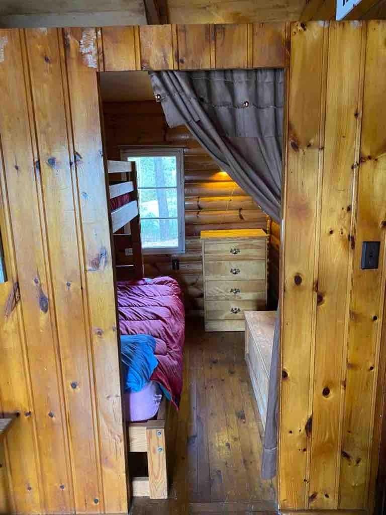 Bed, Bedroom, bunk bed