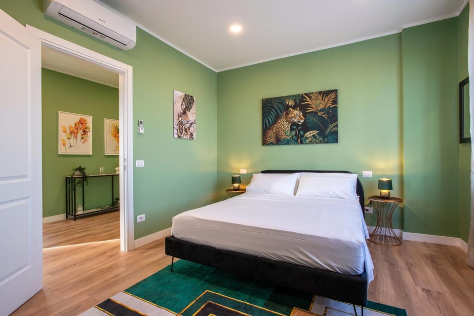 Bed, Photo of the whole room, Bedroom, air conditioner
