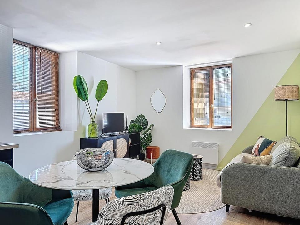 Cocon cosy proche aéroport Tout équipé Aulnat3 Apartment in Clermont-Ferrand