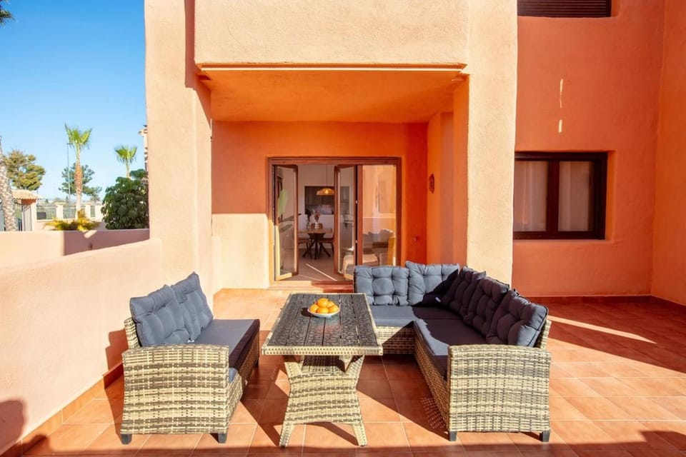 Patio, Balcony/Terrace