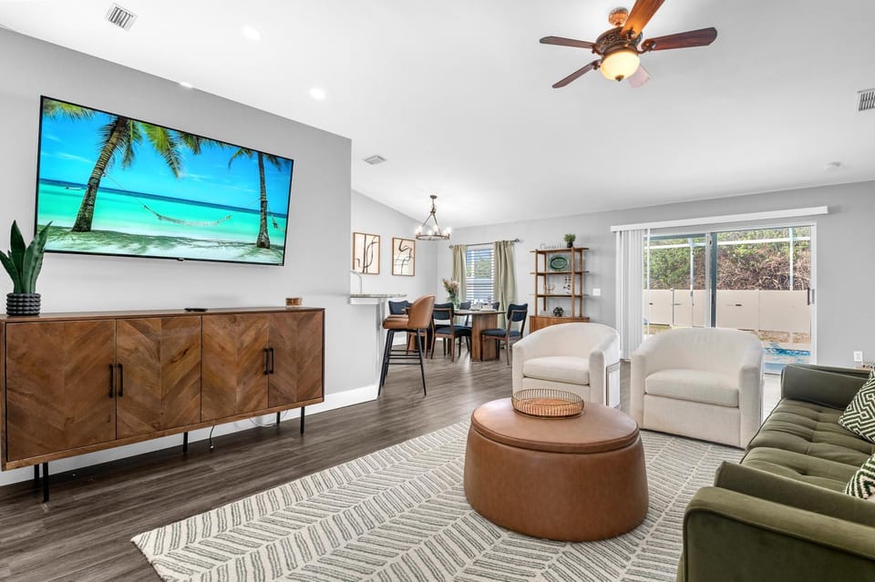 New! Boho Bungalow, Heated Pool, Community Amenities, & More! House in Florida