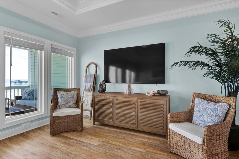 Sandpipers and Sunshine by Sea Scape Properties House in North Topsail Beach