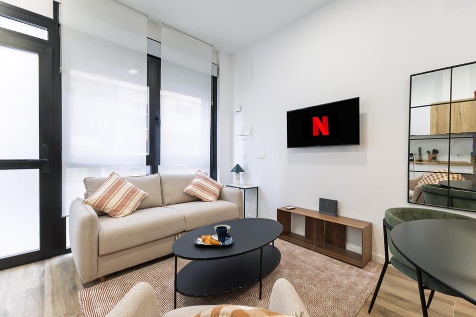 Communal lounge/ TV room, Living room