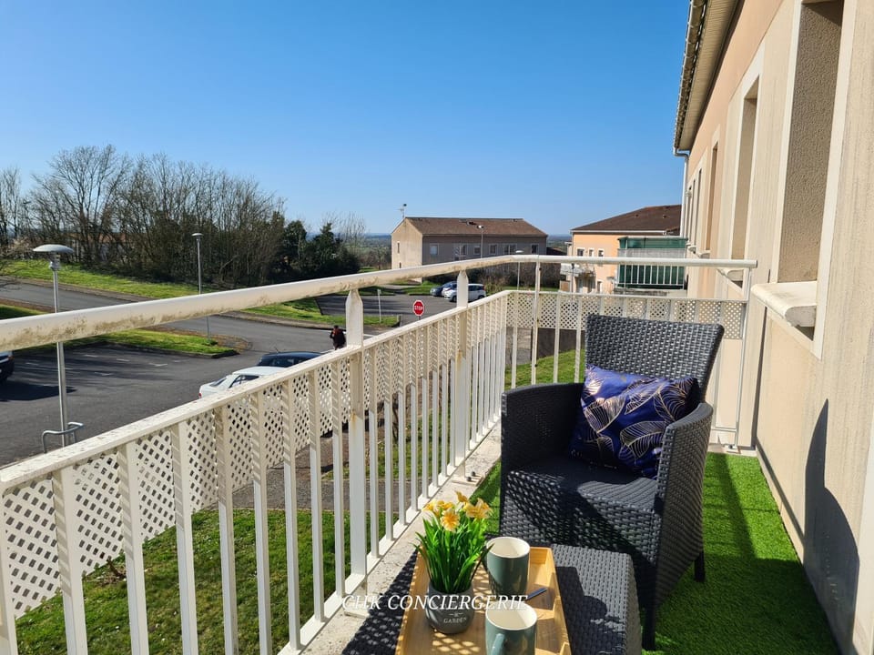 Balcony/Terrace, Parking