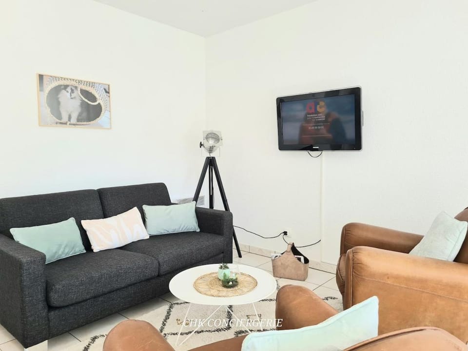 TV and multimedia, Seating area