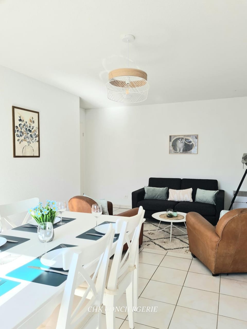 Living room, Dining area