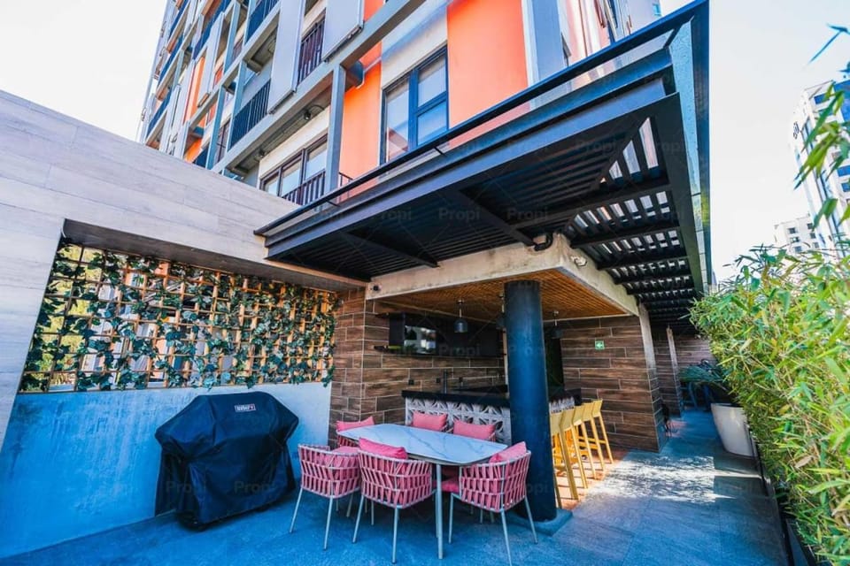 Property building, Kitchen or kitchenette, Seating area, Communal kitchen