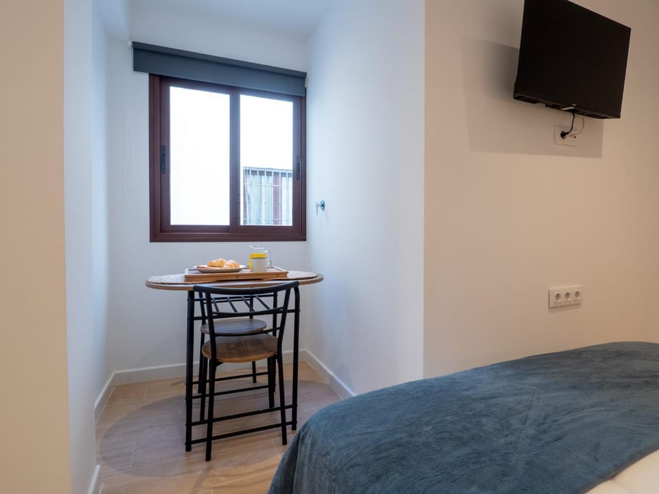 TV and multimedia, Dining area, Bedroom