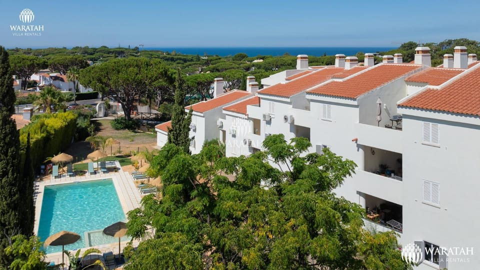 Apartment Lamine Apartment in Quarteira