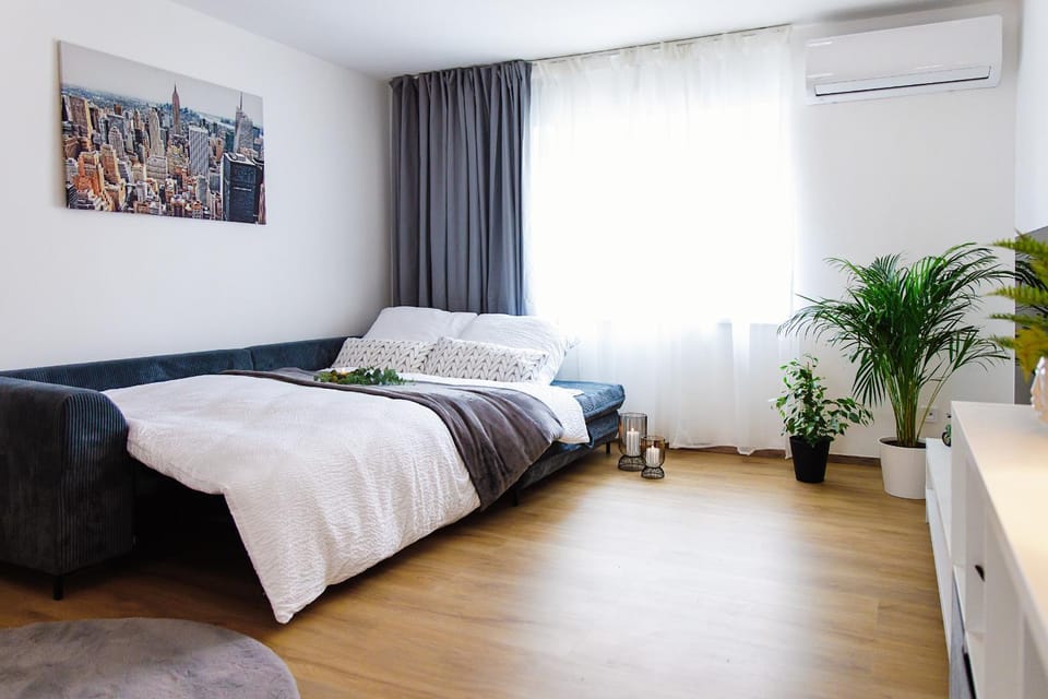 Living room, Photo of the whole room