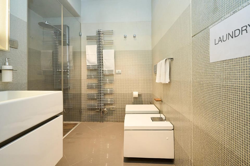 Shower, Bathroom, towels
