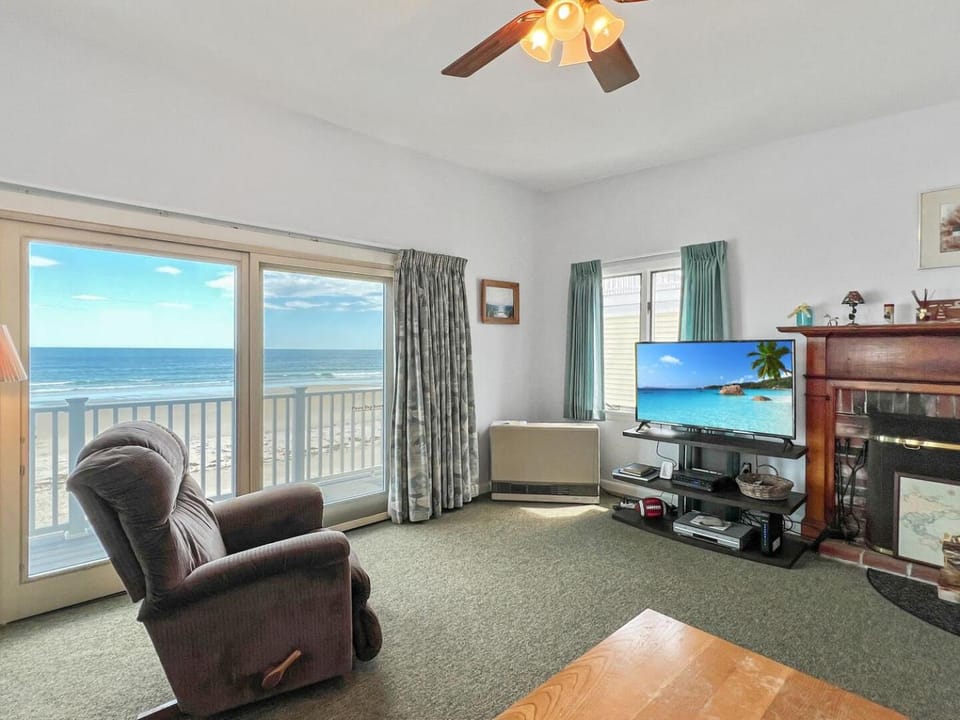 Sandcastle W148 House in Wells