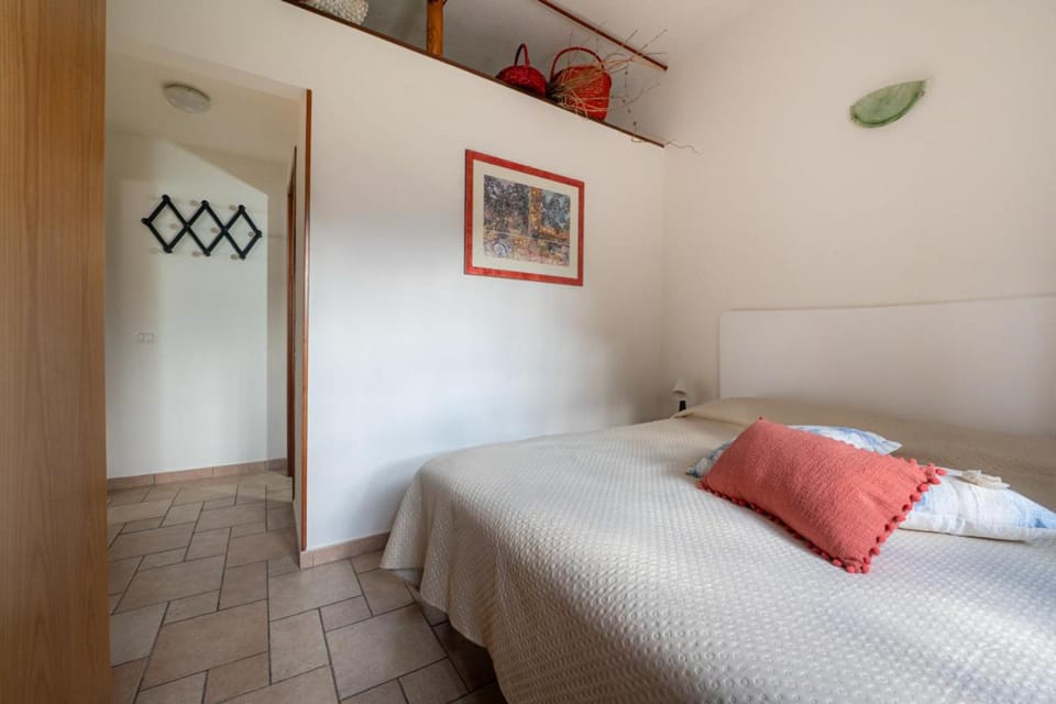 Bed, Photo of the whole room, Bedroom, furniture, wardrobe