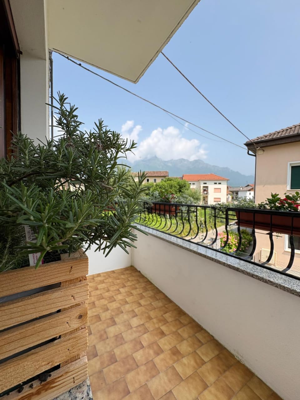Natural landscape, Balcony/Terrace, Floor plan, Mountain view