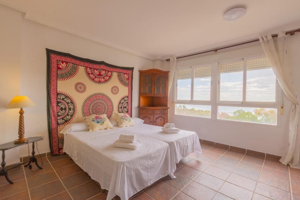 The Ocean Retreat - Beach Villa 30m next to the sea House in Alacantí
