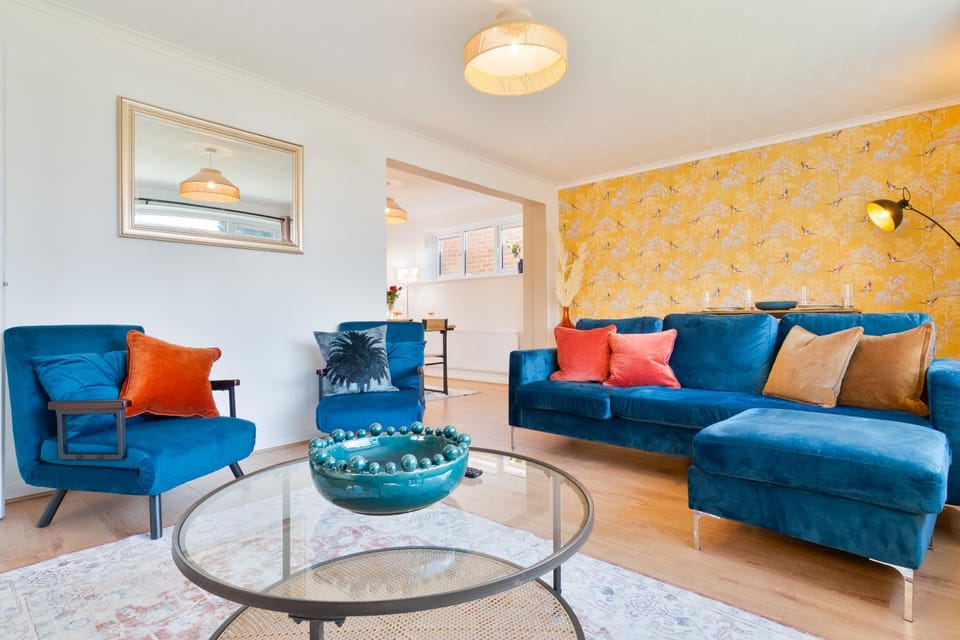 TV and multimedia, Living room, Seating area