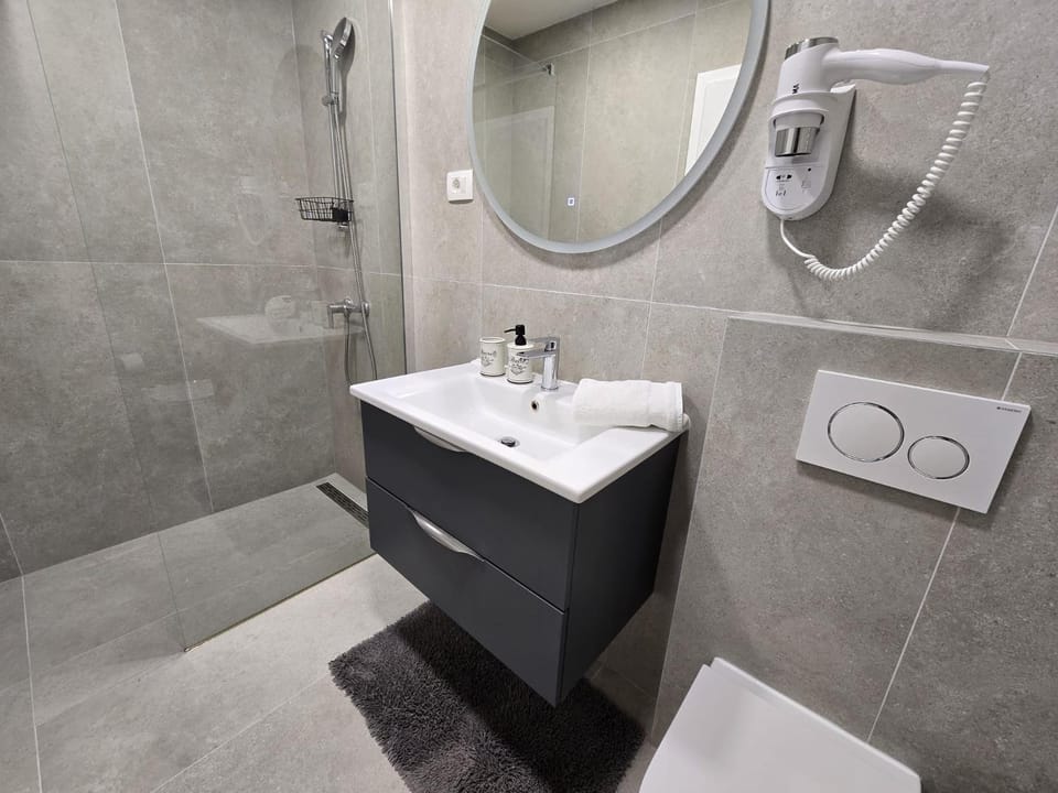 Apartments Goro Apartment in Podstrana