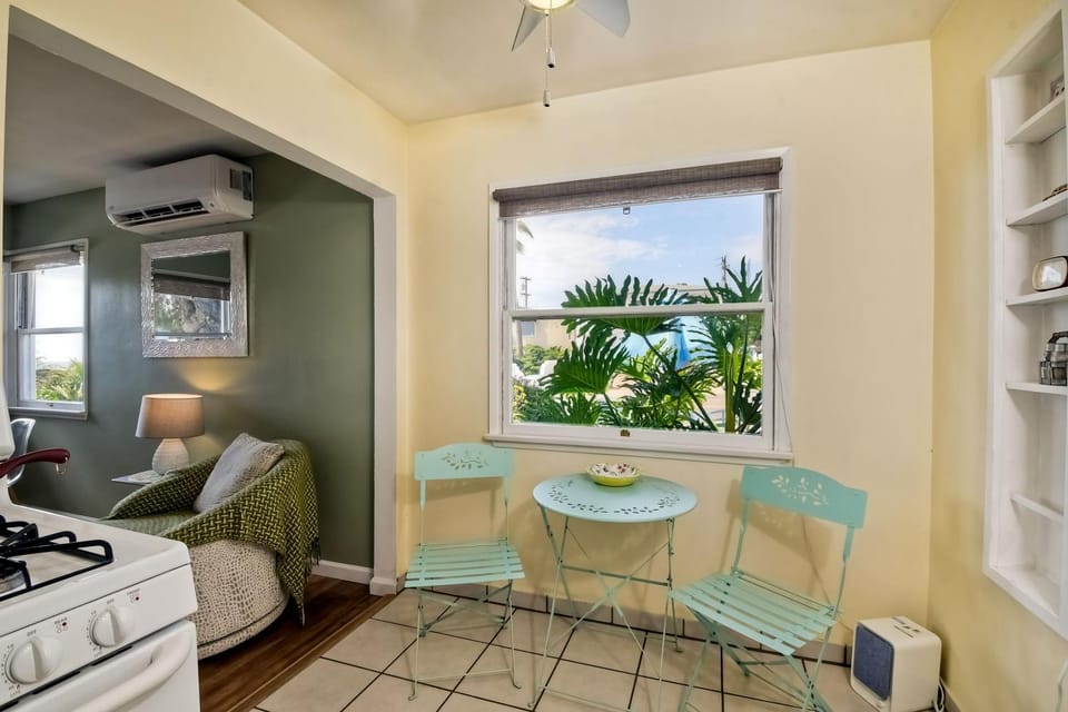 167 Tamarack House in Carlsbad