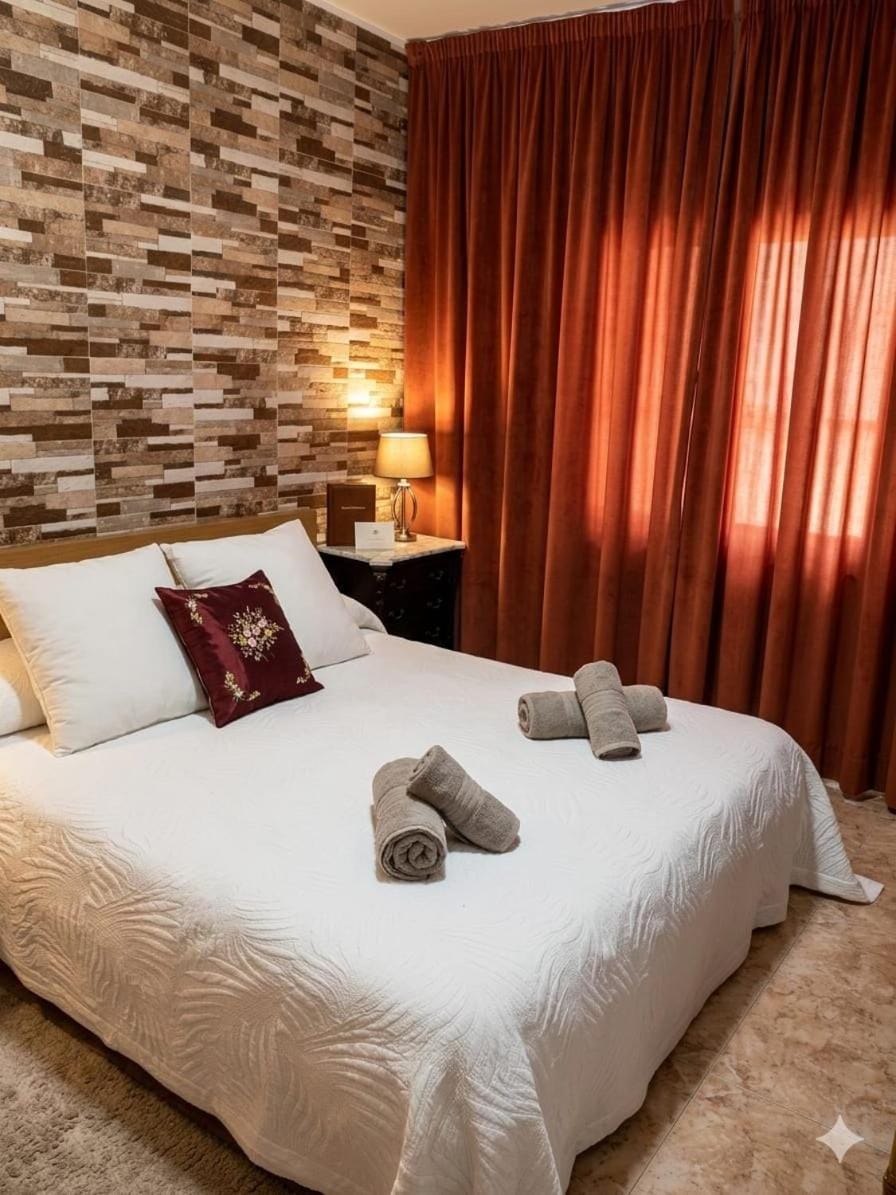 Home 2 BED ROOM & WIFI FREE LA PALMA CITY Apartment in La Palma