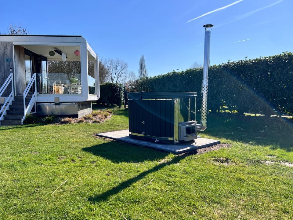 Garden, Hot Tub, Balcony/Terrace