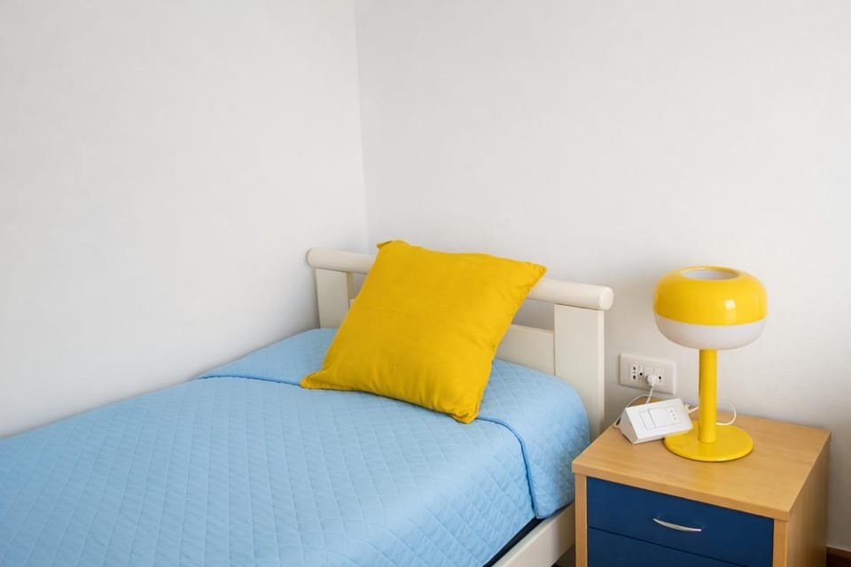 APPARTAMENTO GIALLO - OVER THE RAINBOW APARTAMENTS - LIDO di JESOLO - 4 POSTI LETTO Apartment in Lido di Jesolo