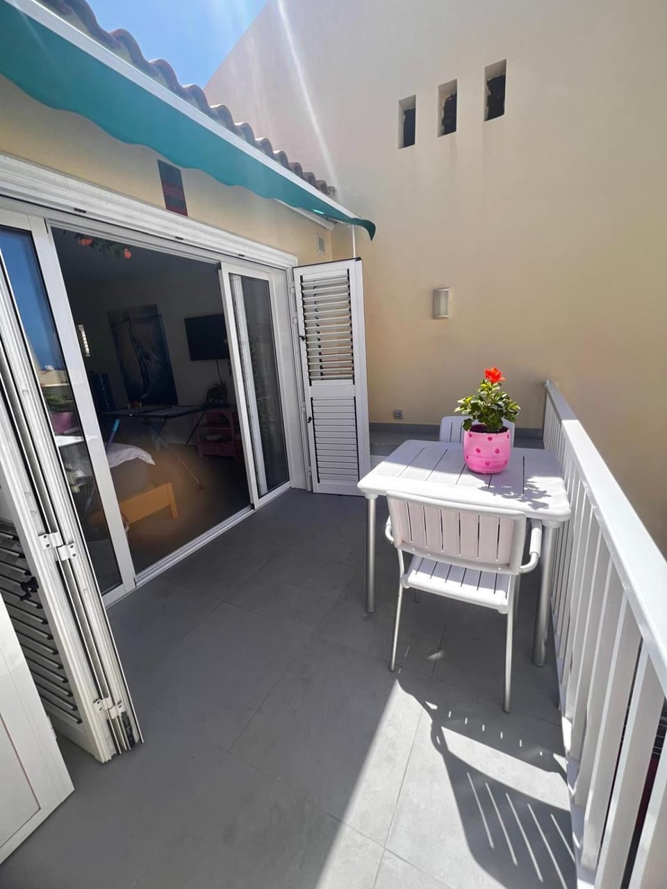 Patio, Day, View (from property/room), Balcony/Terrace, Dining area