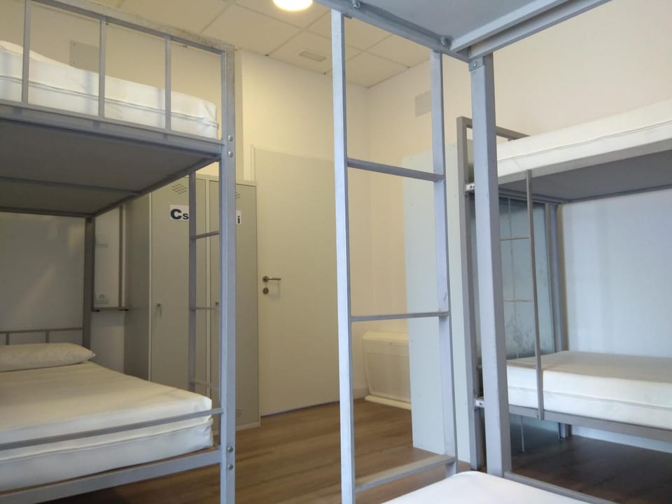 bunk bed