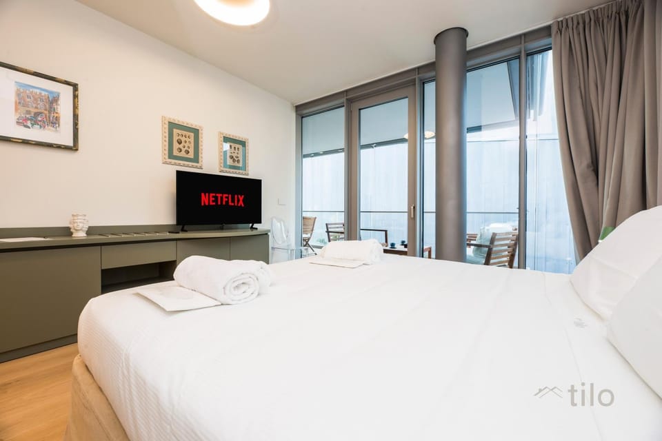 TV and multimedia, towels