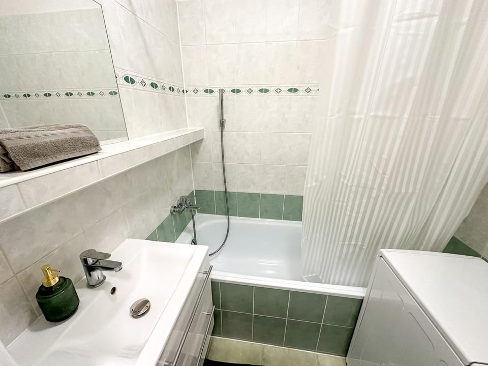 Shower, Bathroom, Bath