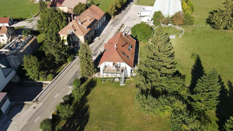 Property building, Bird's eye view