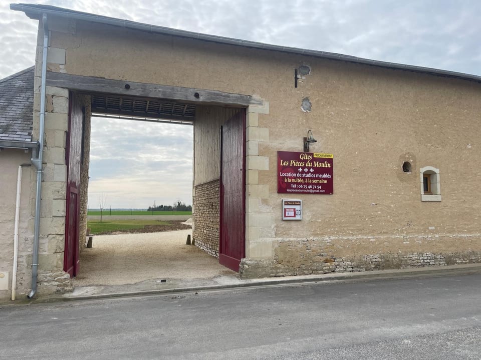 Property building, Street view