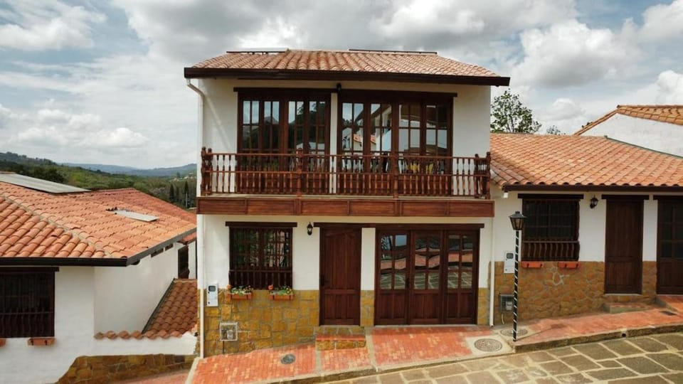 El Castillo de los Reyes House in Santander, Colombia