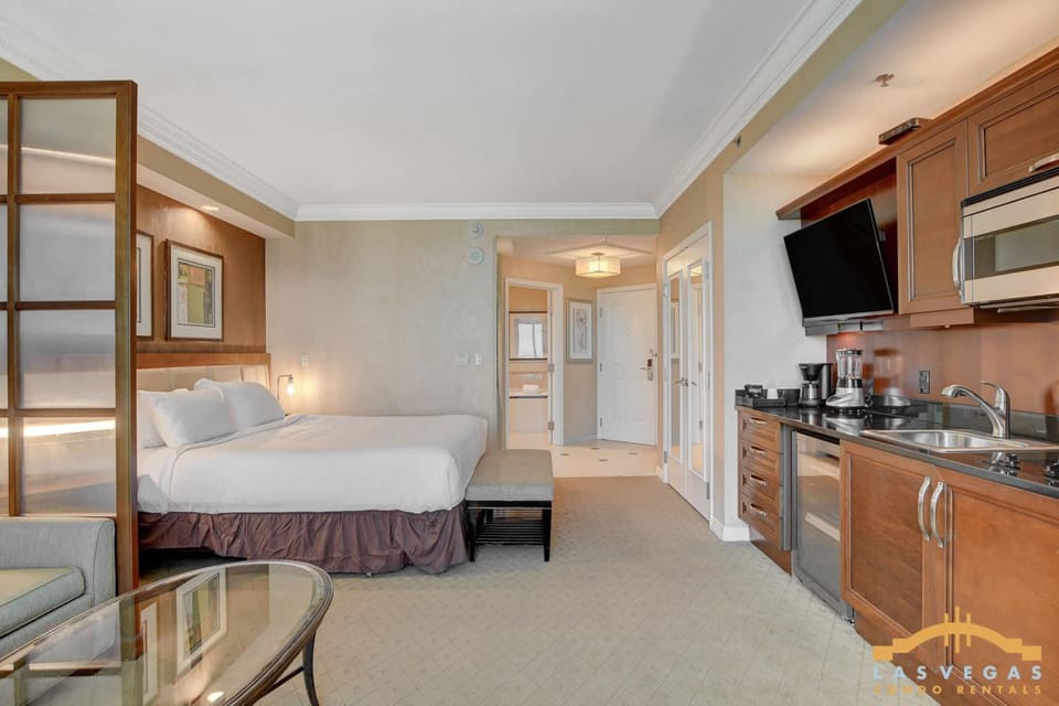 MGM Signature-06-606 Jacuzzi Studio House in Las Vegas Strip