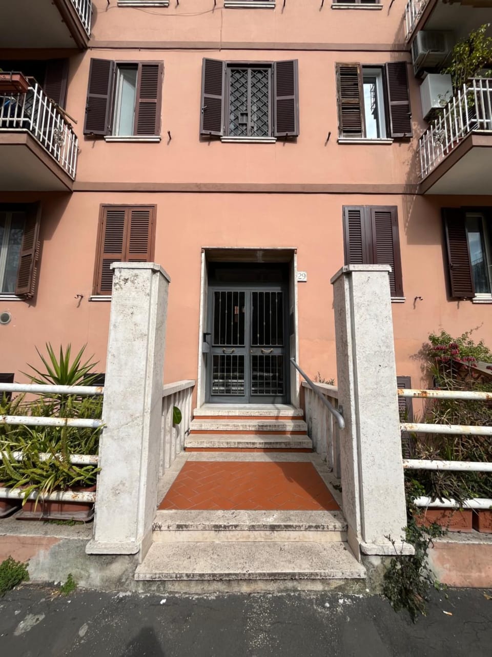 Property building, Facade/entrance