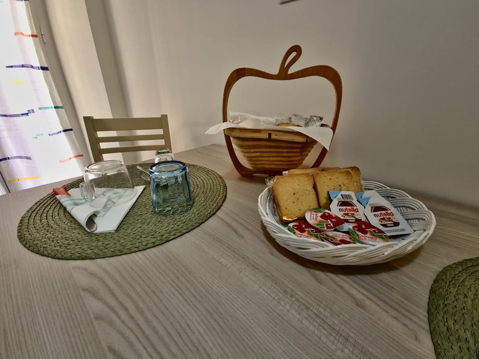 Food and drinks, Food, Breakfast