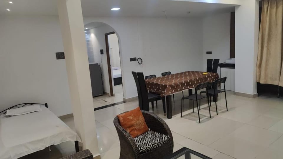 Cozy 1BhK with stunning Riverview Apartment in Pune