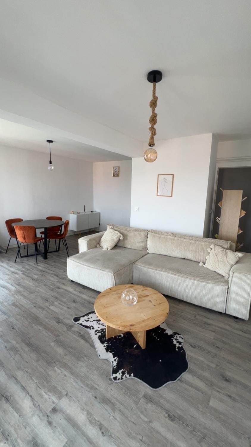 Appartement vue sur mer et montagne Apartment in Perpignan
