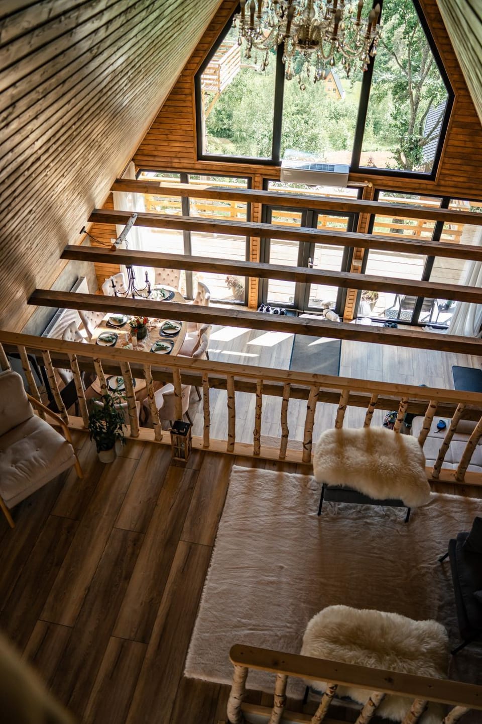Black Roof Chalet in Cluj County