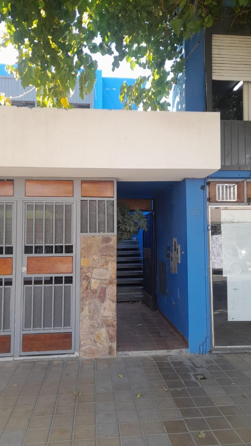Facade/entrance, Day