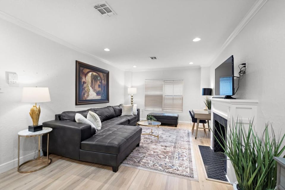 Communal lounge/ TV room, TV and multimedia, Evening entertainment