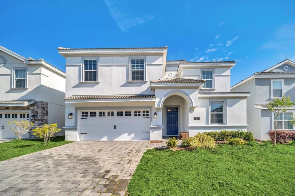 1671MV Big Ticket Luxury 9Beds Villa House in Four Corners