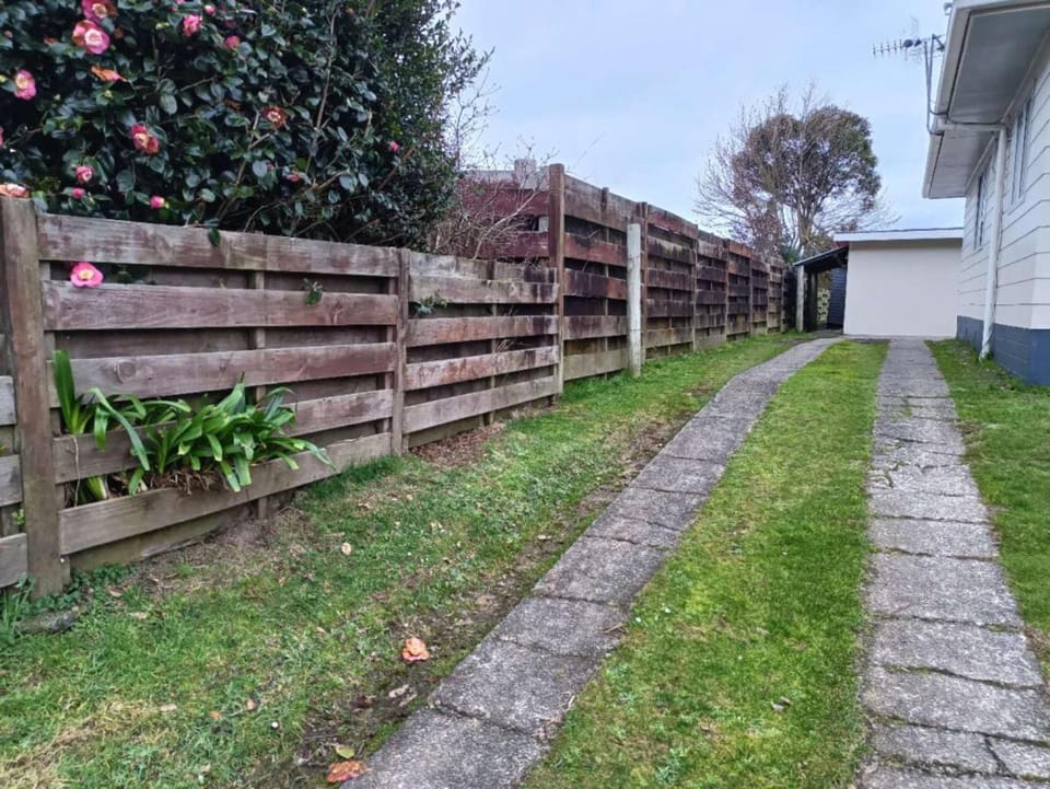 2 Beds including 1 Sofa Bed Serviced Chalet B Chalet in Rotorua