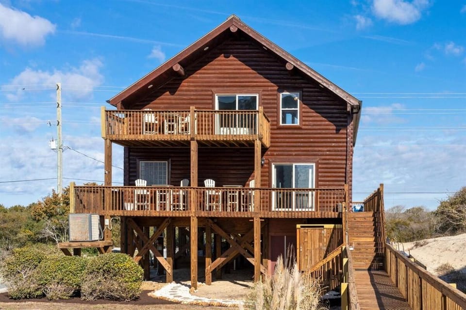 Boomerang- Oceanfront Log Cabin in North Topsail Cabin in North Topsail Beach